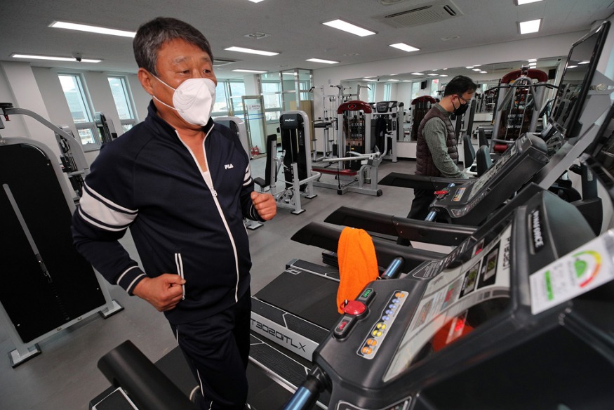 신등면청춘문화센터 체력단련실 (2)-1.jpg