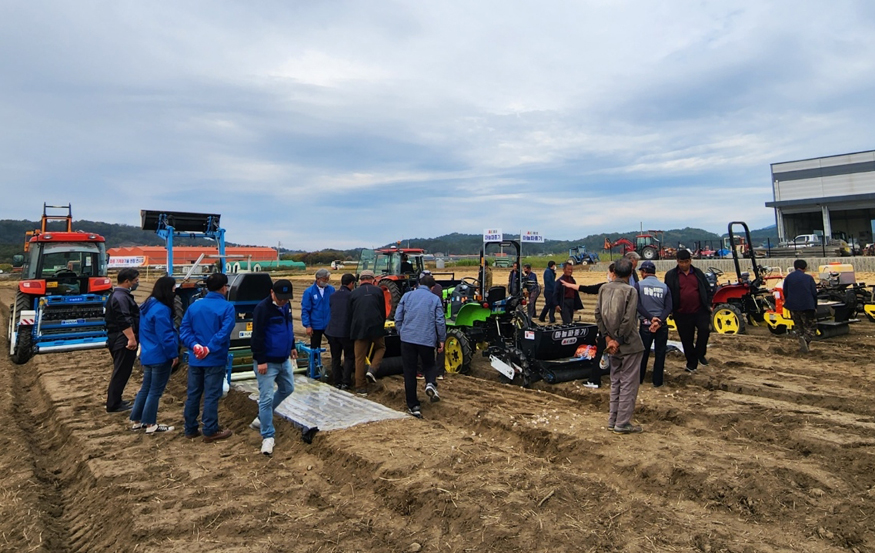 창녕군, 농업 기계화 촉진으로 신나는 농업·농촌 만들어(1).jpg