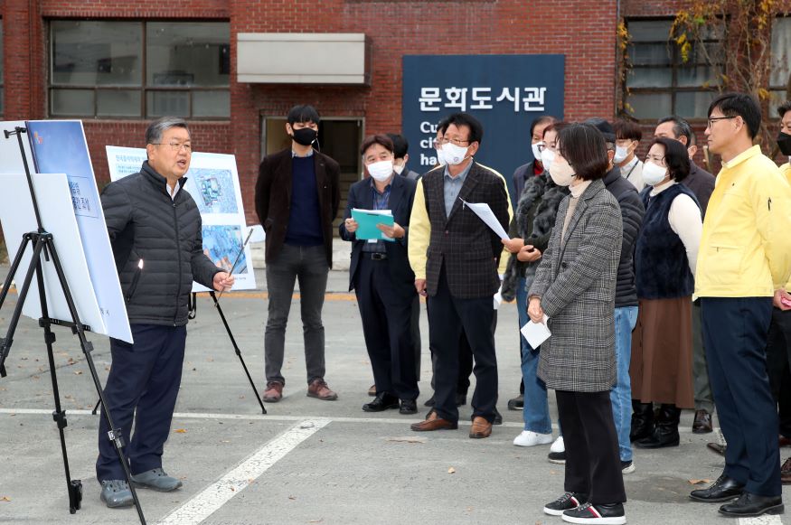 20221122-밀양시, 11월 찾아가는 현장간부회의 개최(1).JPG