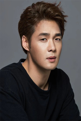 뮤지컬·연극배우 이준혁..png