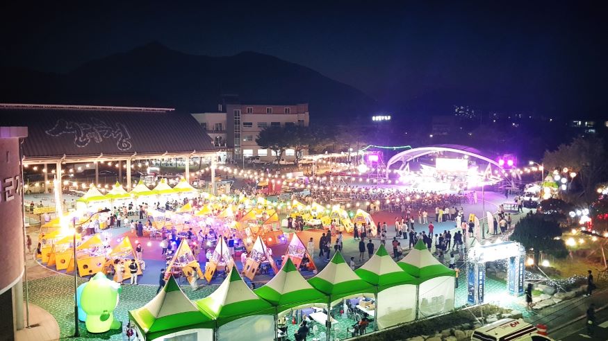 2023년 열린 ‘ON산청 빛나는 여름밤 페스티벌’ 모습(자료사진).jpg