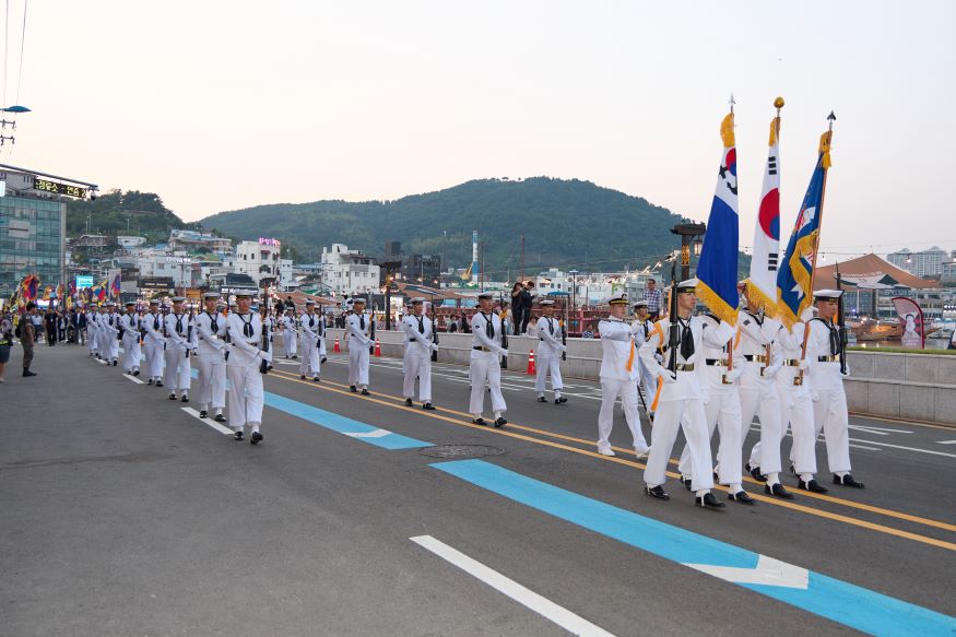 통영시 무더위를 날려줄 ‘통영한산대첩축제’ 개막식 행사.jpg