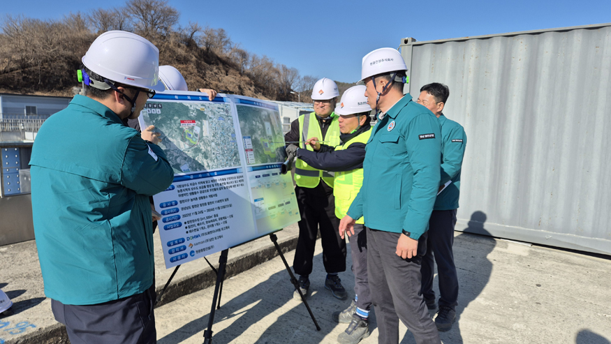 합천군 지방상수도 공급 확대 및 수도시설 개량사업 추진(부군수 시찰).jpg