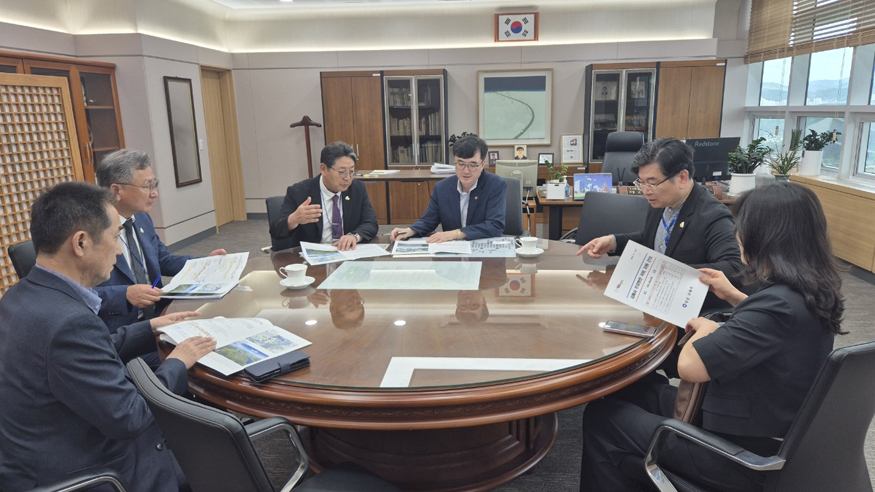 김해시, 정부세종청사 방문 국비 지원 건의.jpg