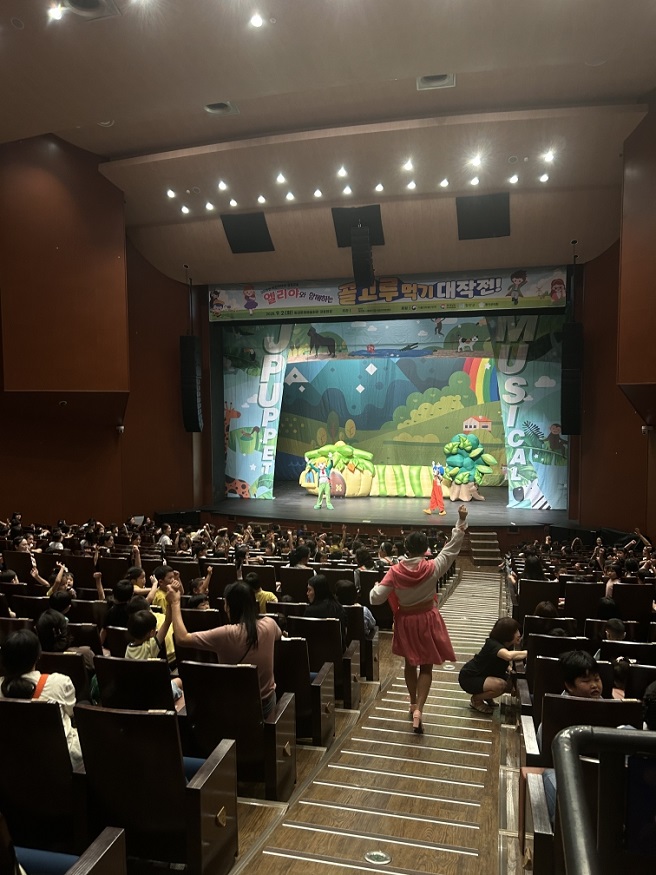 함안군 어린이 사회복지급식관리지원센터, 어린이 식습관 개선 인형극.jpg