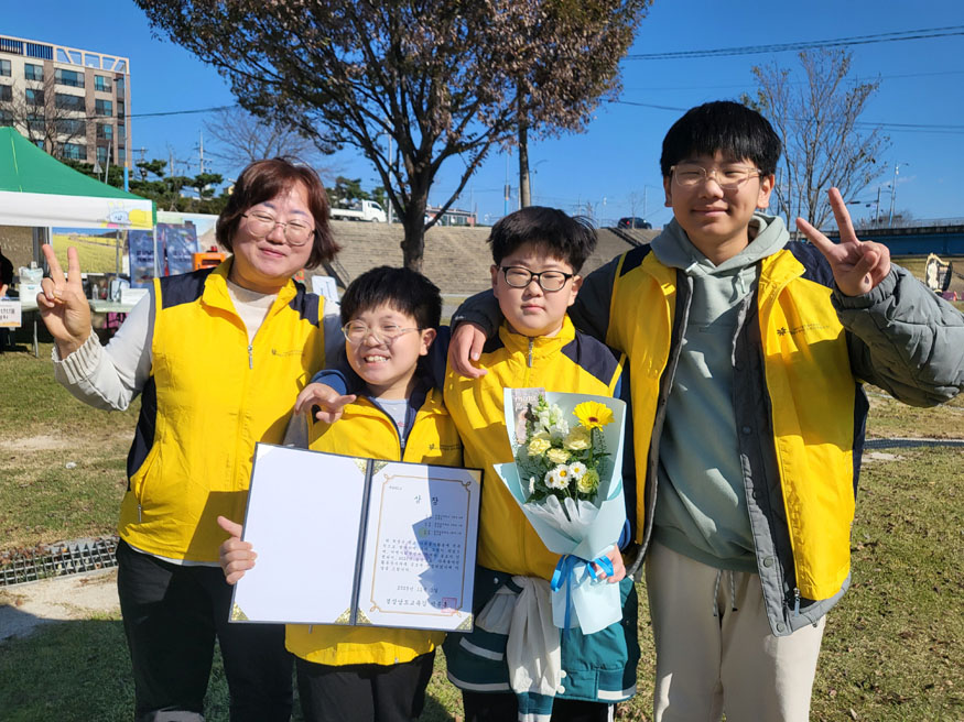 박은영 수상가족.jpg