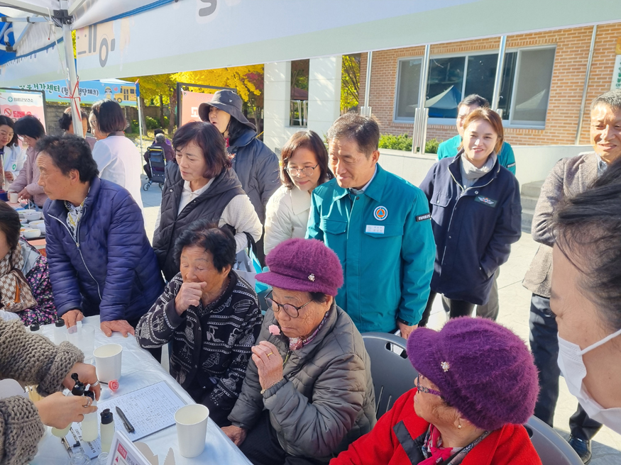 의령군 통합돌봄버스.jpg