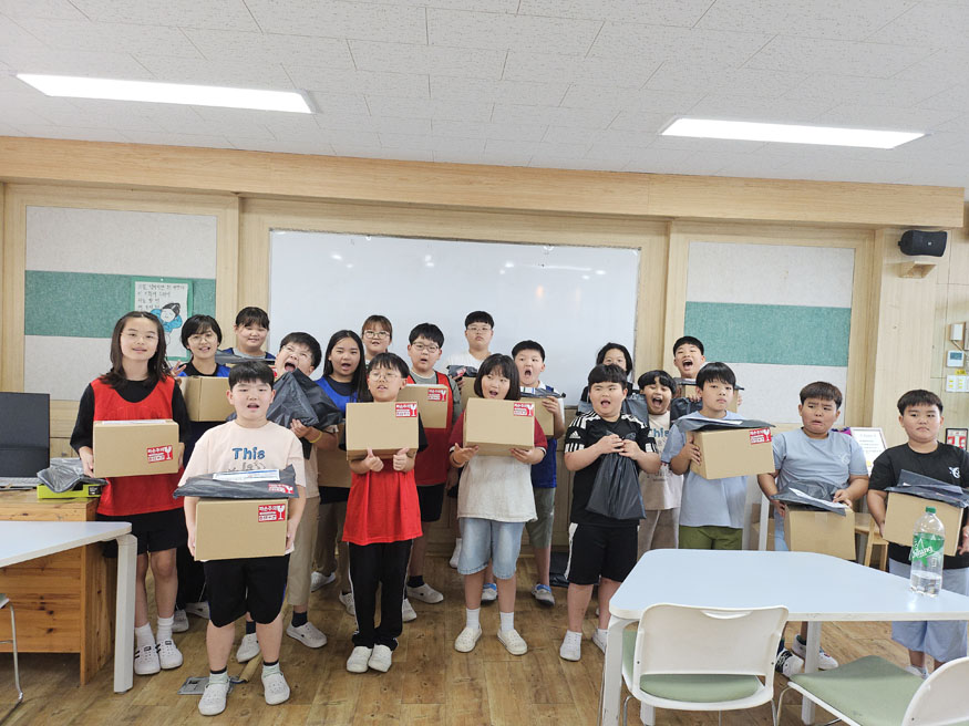 대감초 학생들, 온라인 마켓 수익금 전액 기부(단체사진).jpg