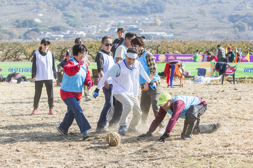 논두렁 축구대회(자료사진).jpeg