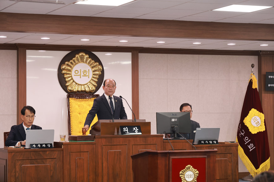 제295회 합천군의회 제2차 정례회 개회.JPG