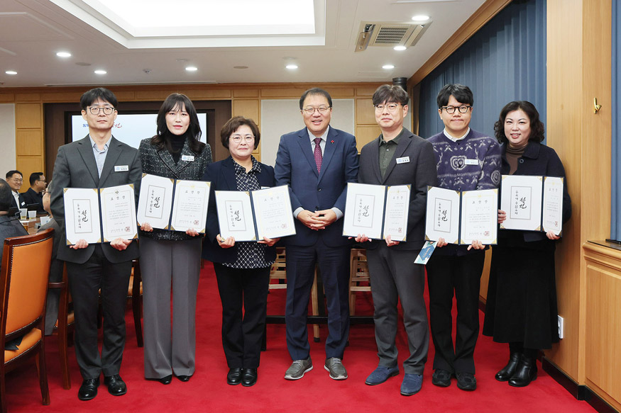 창원특례시, 11월 ‘이달의 우수공무원’ 선정(인사과).jpg