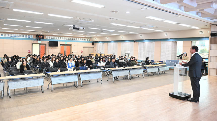 거창군 2025년 영어캠프 학부모 설명회 개최.jpg