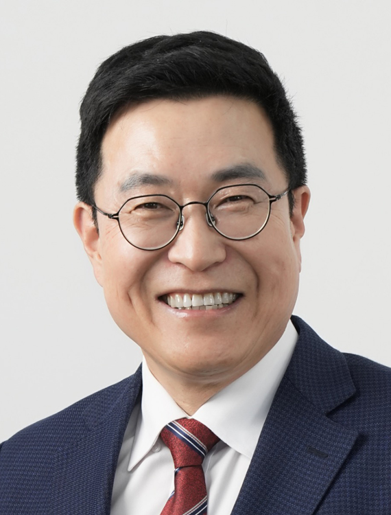 김영곤 경남도교육감 예비후보.jpg