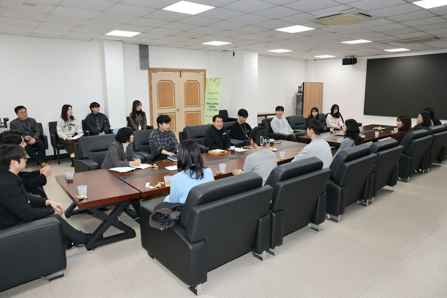 소통 티타임 Y톡.jpg