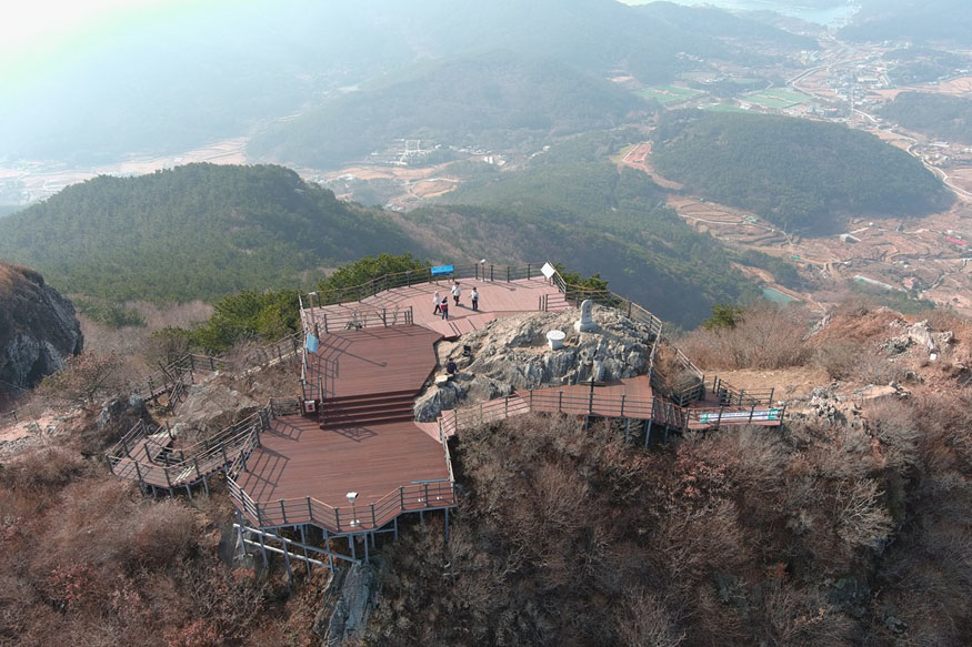 통영 케이블카 상부역사 및 미륵산 정상구간 정비 새단장.jpg