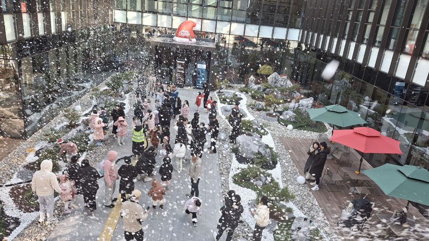 함안복합문학관 성탄절 문화행사 장면.jpg