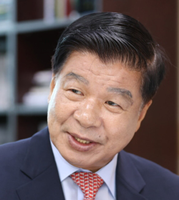 이상근 고성군수.jpg