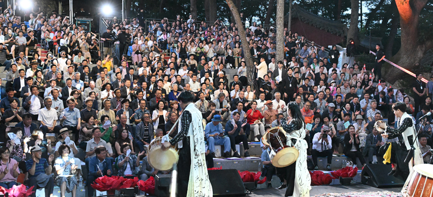 2025 거창국제연극제 개막공연.jpg