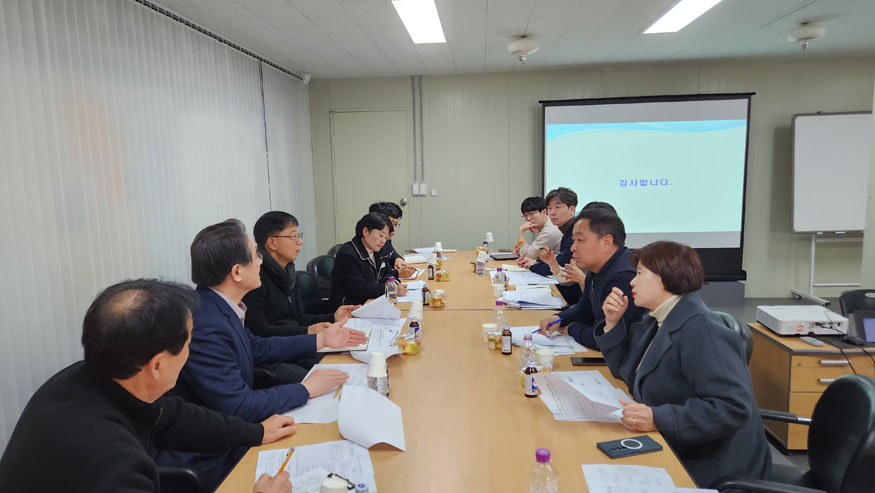 주정영 김해시의원, 이선규 도시개발조합장, 도교육청 관계자 등 참석.jpg