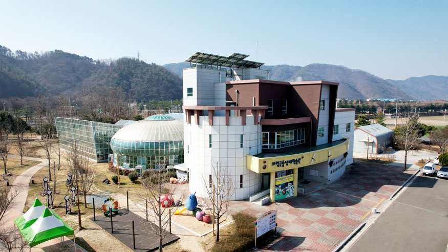 곤충생태학습관 최다관람객 경신.jpg