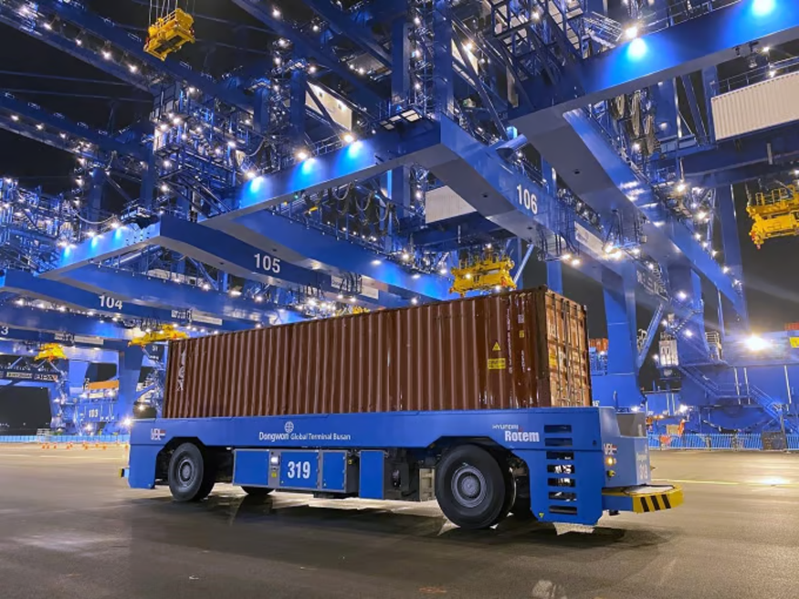 김해시‘고중량물 AMR 시험평가센터’착공(현대로템 AGV 출처 현대로템).png