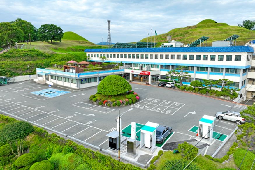 함안군청사 전경.jpg