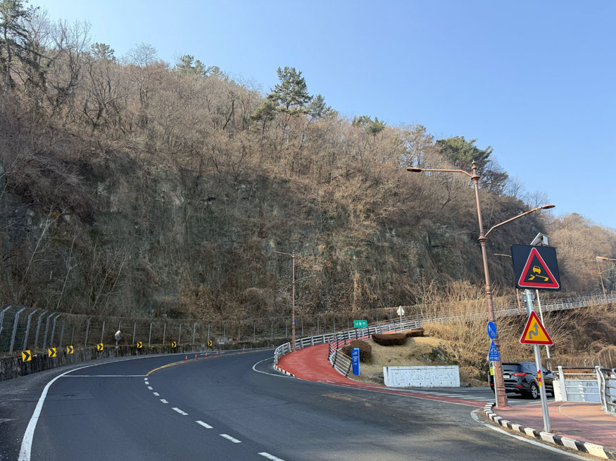 진주시, ‘내동 면도103호선’ 급경사지 정비.jpg