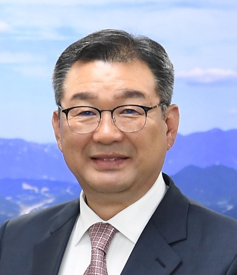 박현섭 거창군수 예비후보.jpg