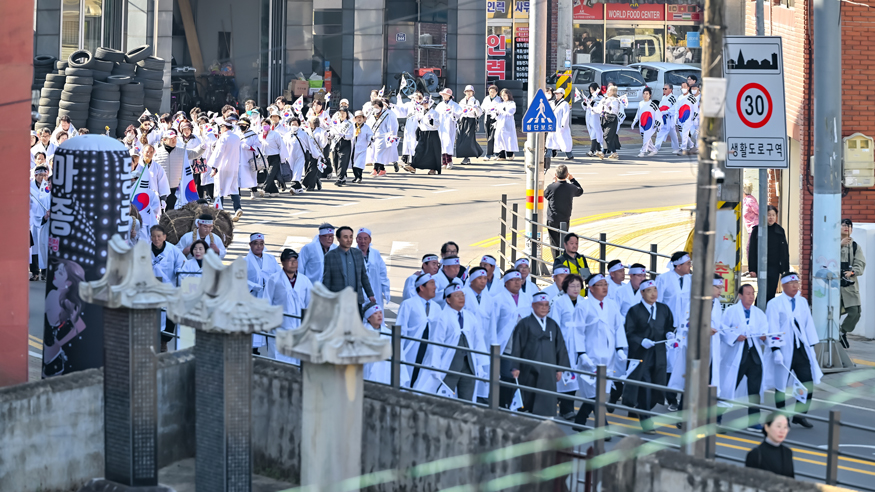 함안군, 제107주년 군북 3·20 독립만세운동 기념행사 개최_시가행진.jpg
