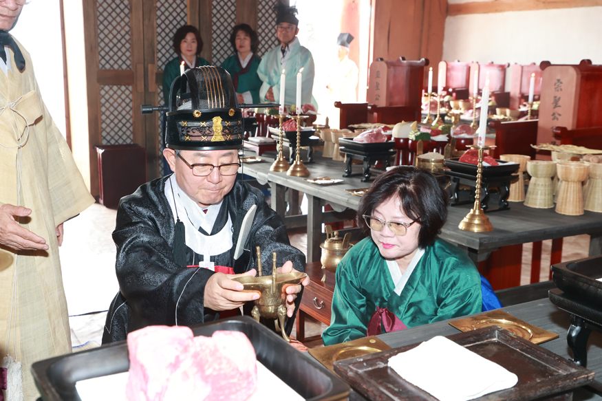 의령향교, 춘기석전대제 봉행.jpg