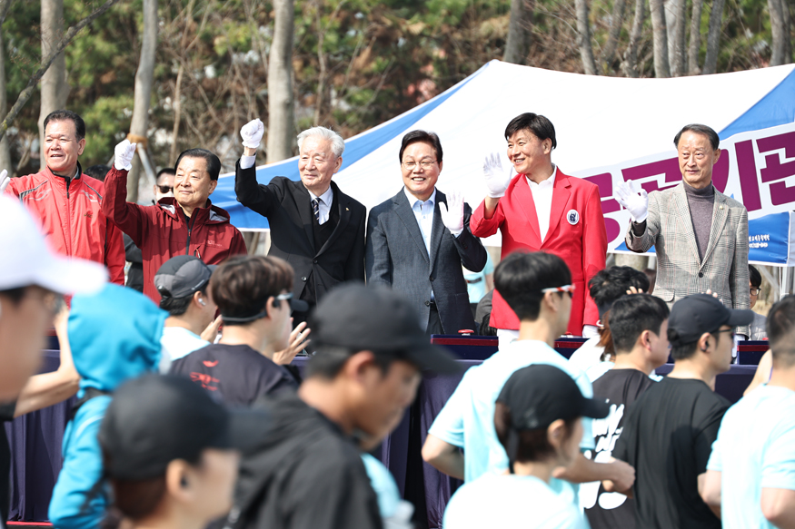 제33회 3·15마라톤대회, 10,000여 명 참여 속 성료.jpeg