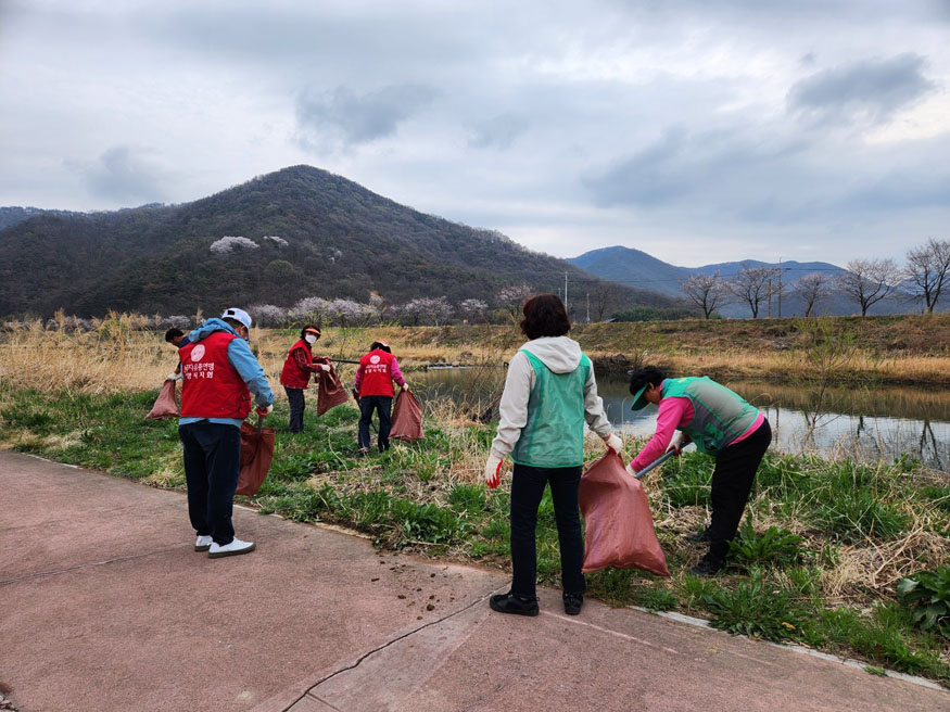 밀양시 무안면, 새봄맞이 국토대청결 운동 실시.jpg