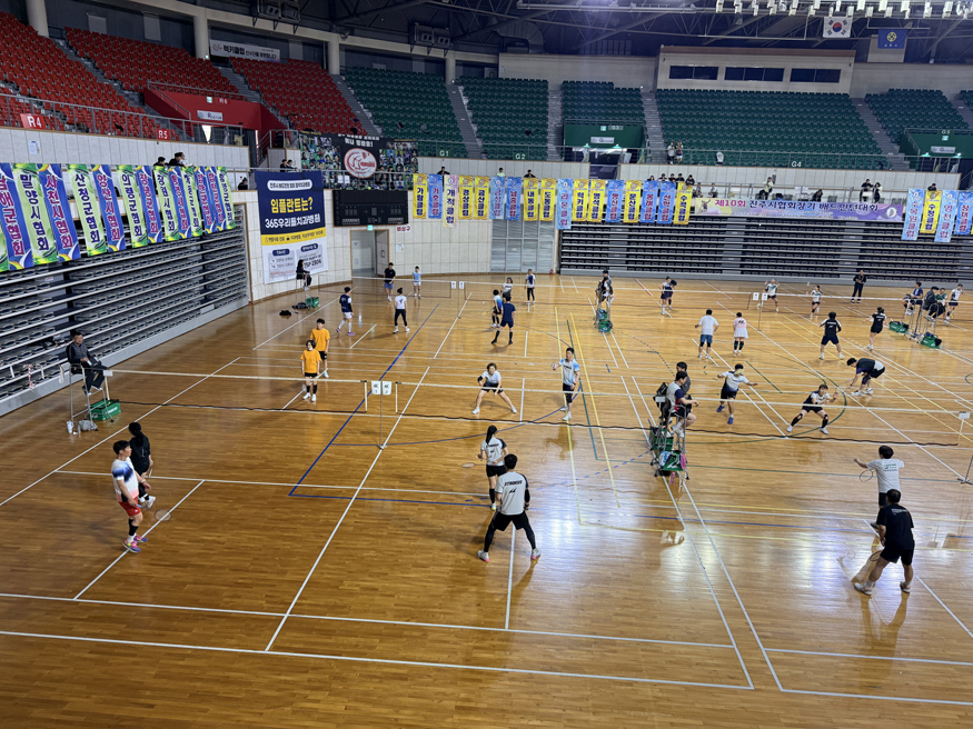 ‘제10회 진주시협회장기 배드민턴대회 ’개최.jpg