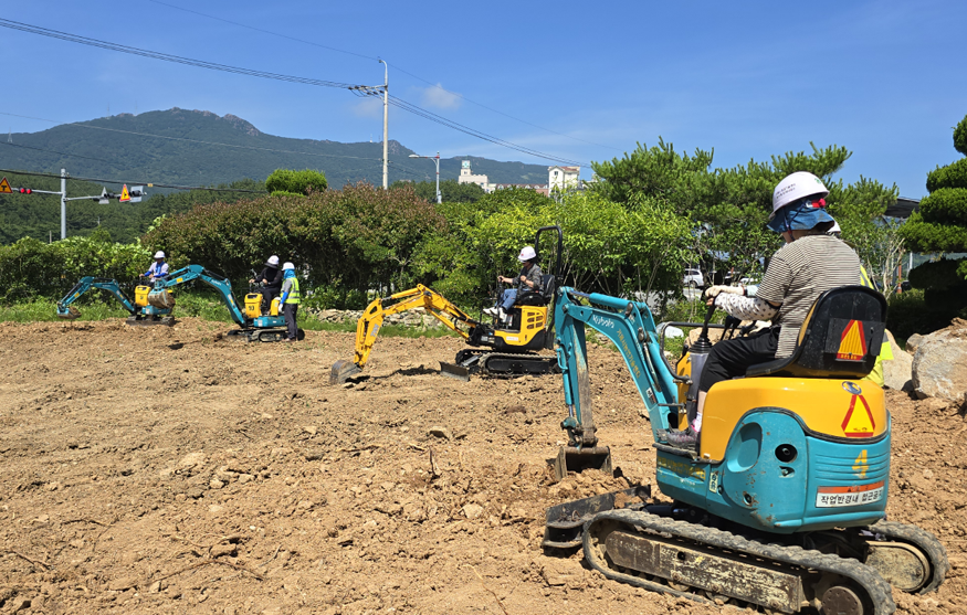 거제시 제2회 여성농업인 농기계 챌린지 참가자 모집.png