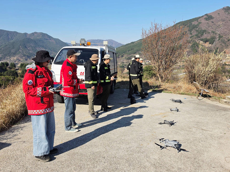 함양군 유관기관 합동 산불 드론 순찰 실시.jpg