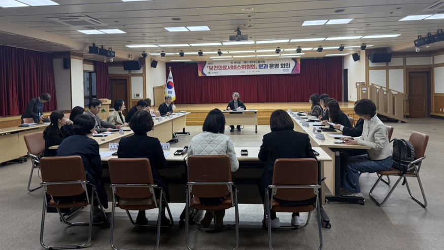 보건의료서비스위원회 회의장면.jpg